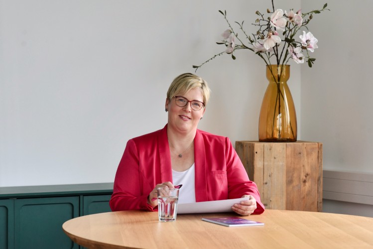 Annette Kolb -  spirituelle Lehrerin & Astrologin 